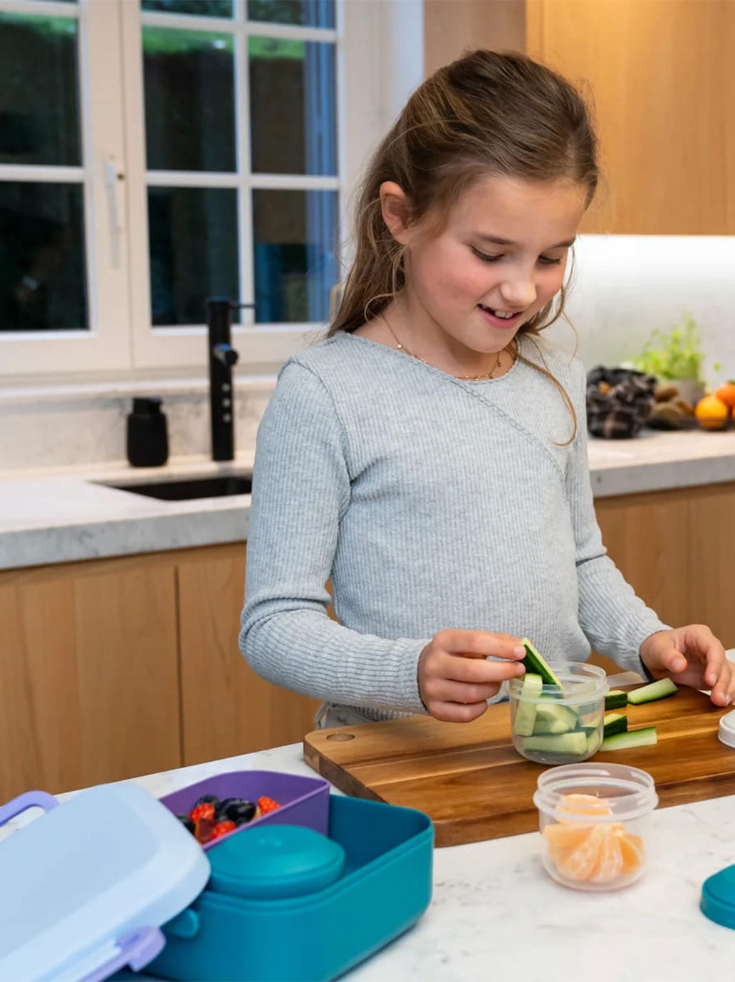 Lekki lunchbox z przegródkami Rikko Amuse BÉBÉ Concept