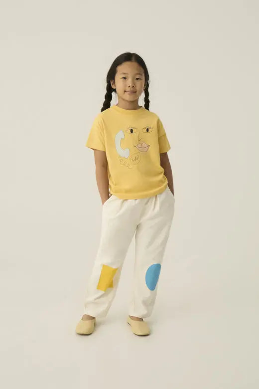 Face on the Phone Tshirt The Campamento BEBE Concept