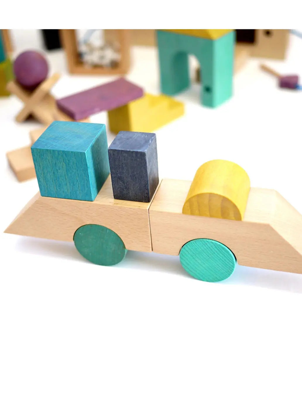 klocki w drewnianym domku Tsumiki Kiko+ & gg BÉBÉ Concept