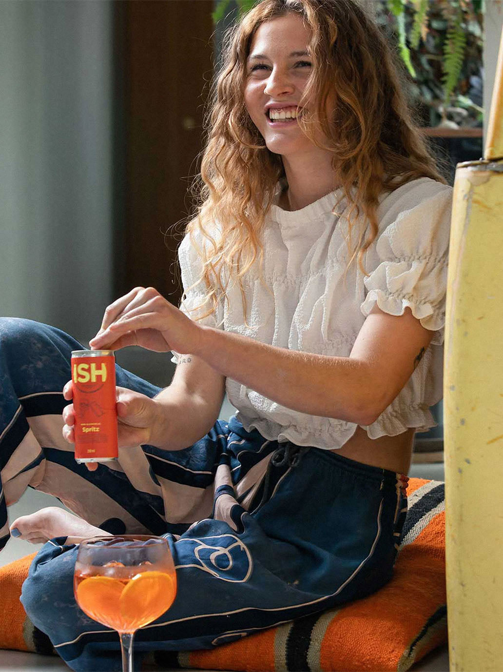 Bezalkoholowy koktail w puszce SpritzISH ISH Spirits BÉBÉ Concept