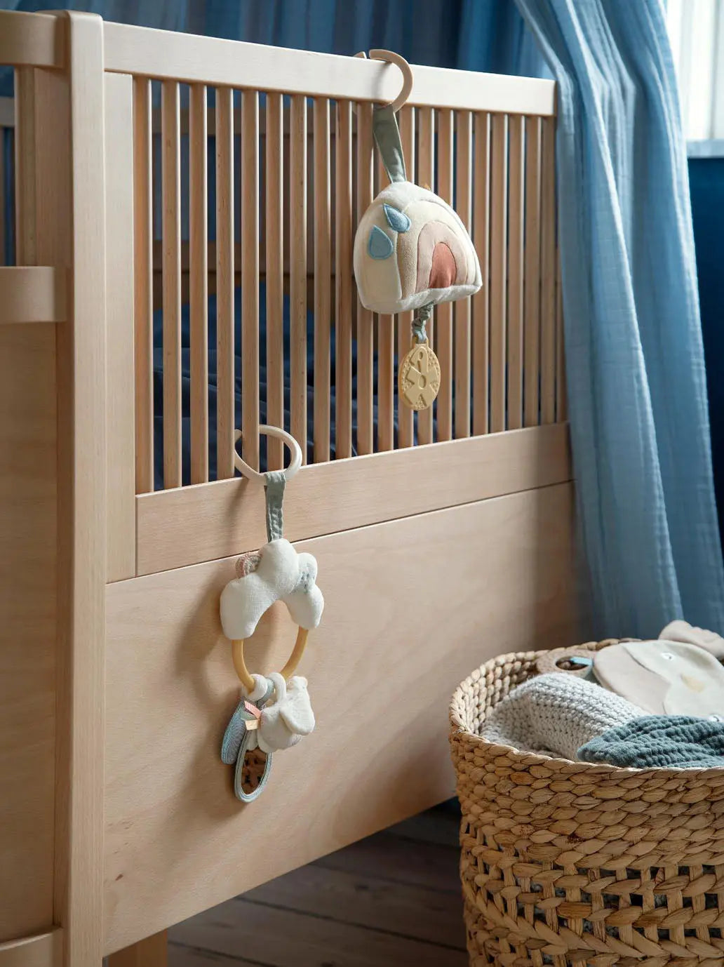 zawieszka sensoryczna Cloud Sebra BÉBÉ Concept