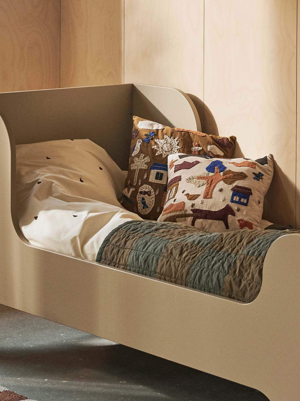 Dekoracyjna poduszka Villa Cushion Ferm Living BÉBÉ Concept