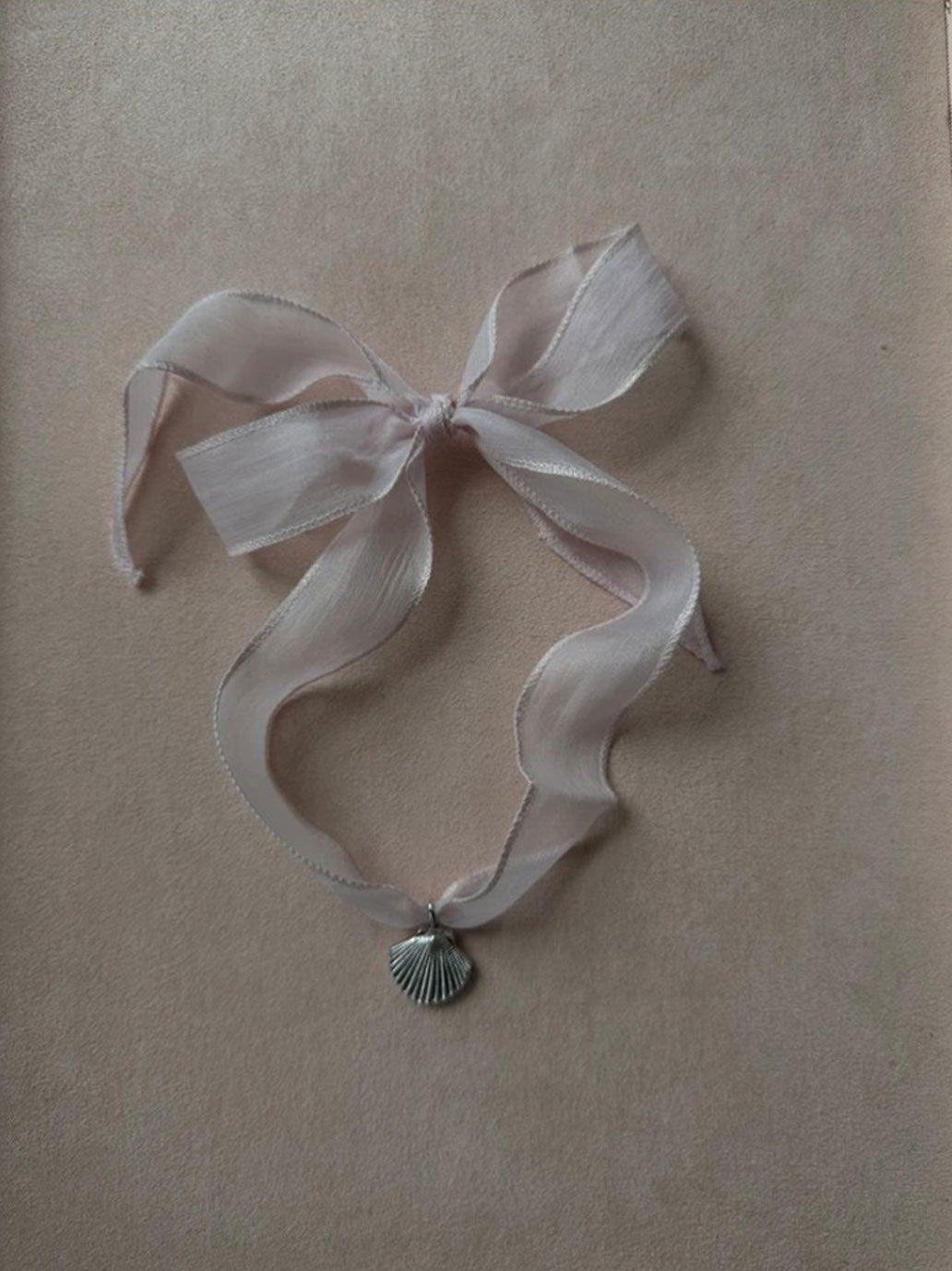 Naszyjnik z zawieszką Shelly string Pico BÉBÉ Concept