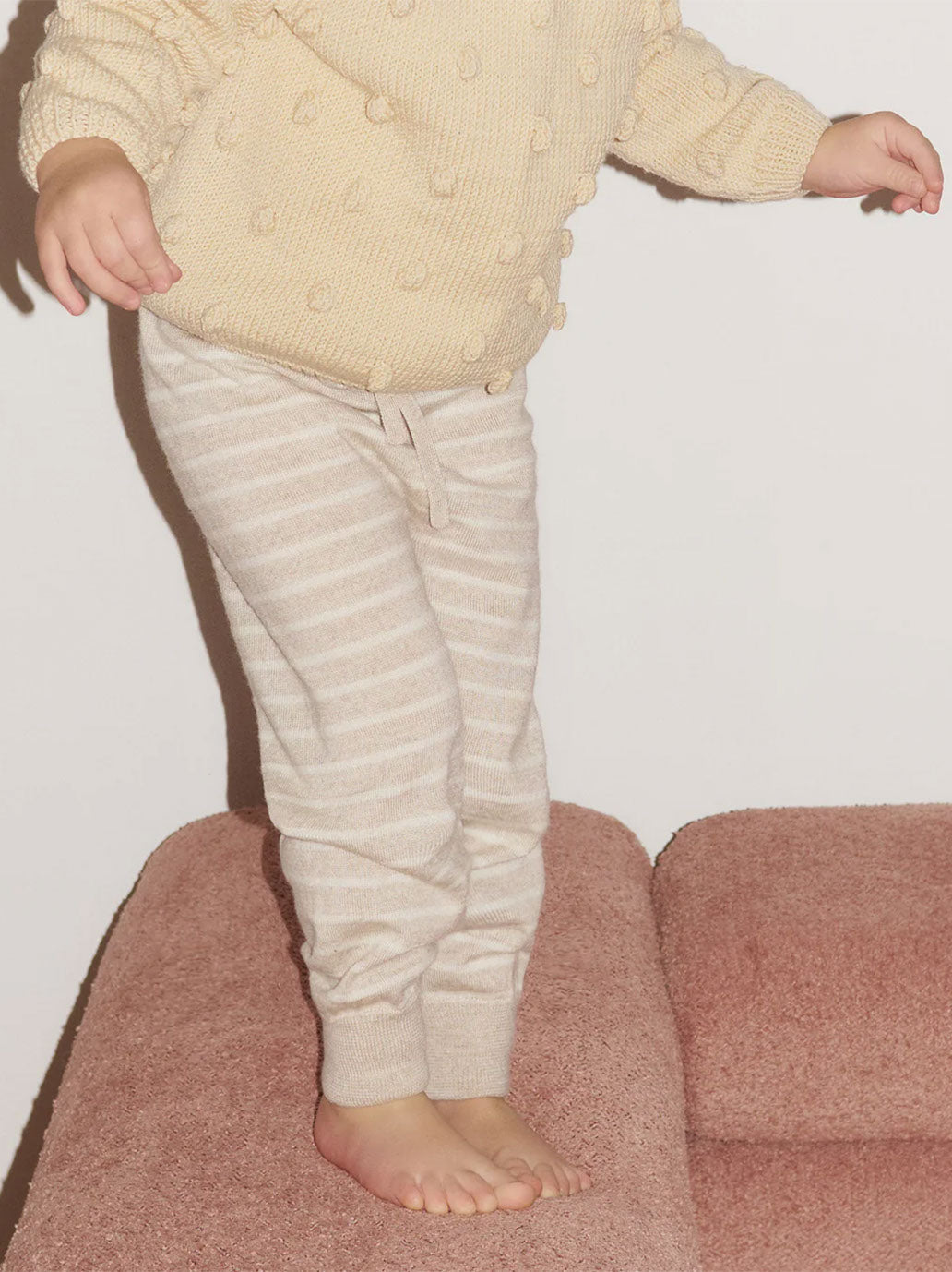 Dziecięce spodnie joggery z wełny merino Mille Family BÉBÉ Concept