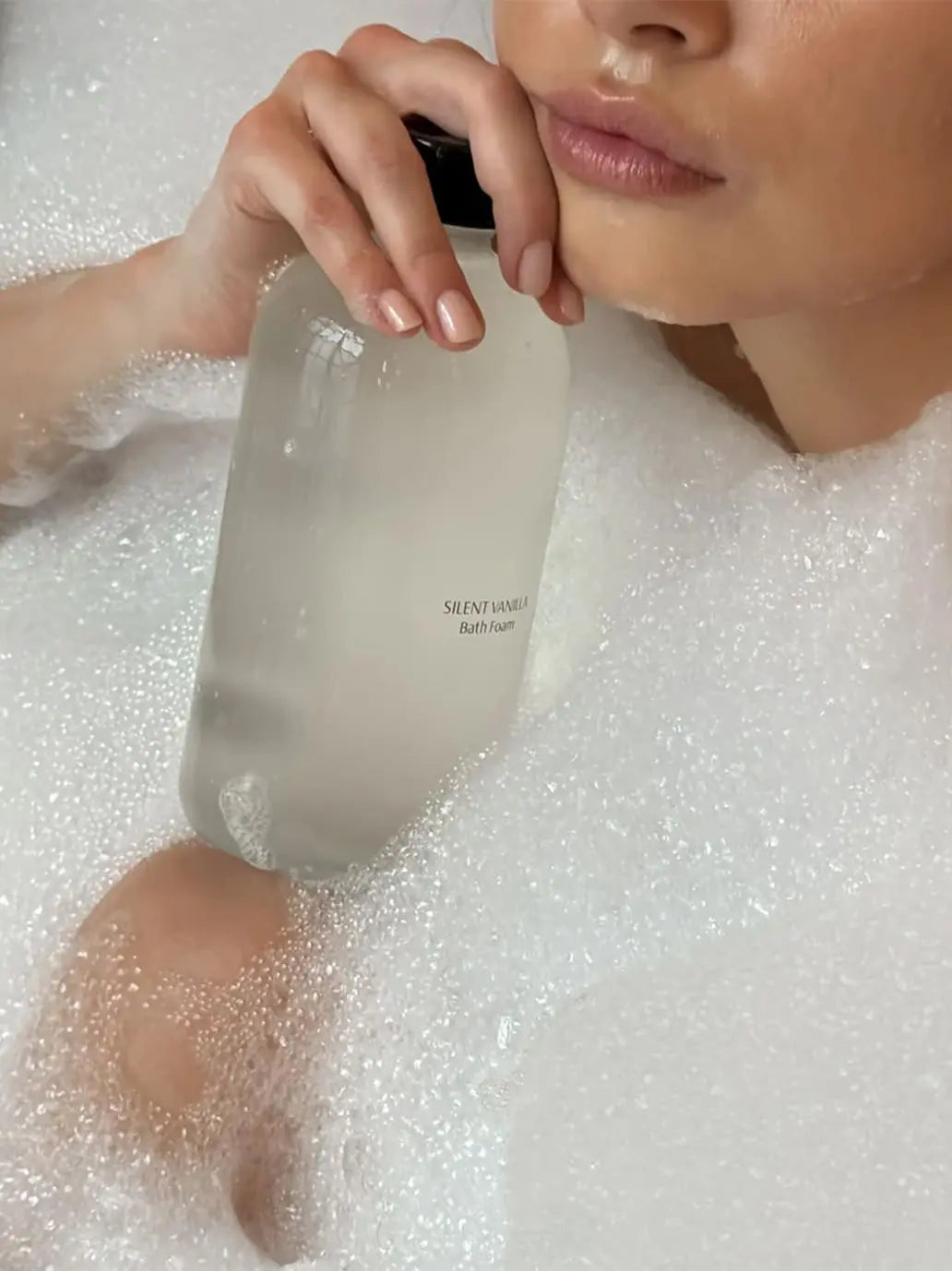 Naturalna piana do kąpieli Silent Vanilla Bath Foam La Bomba BEBE Concept