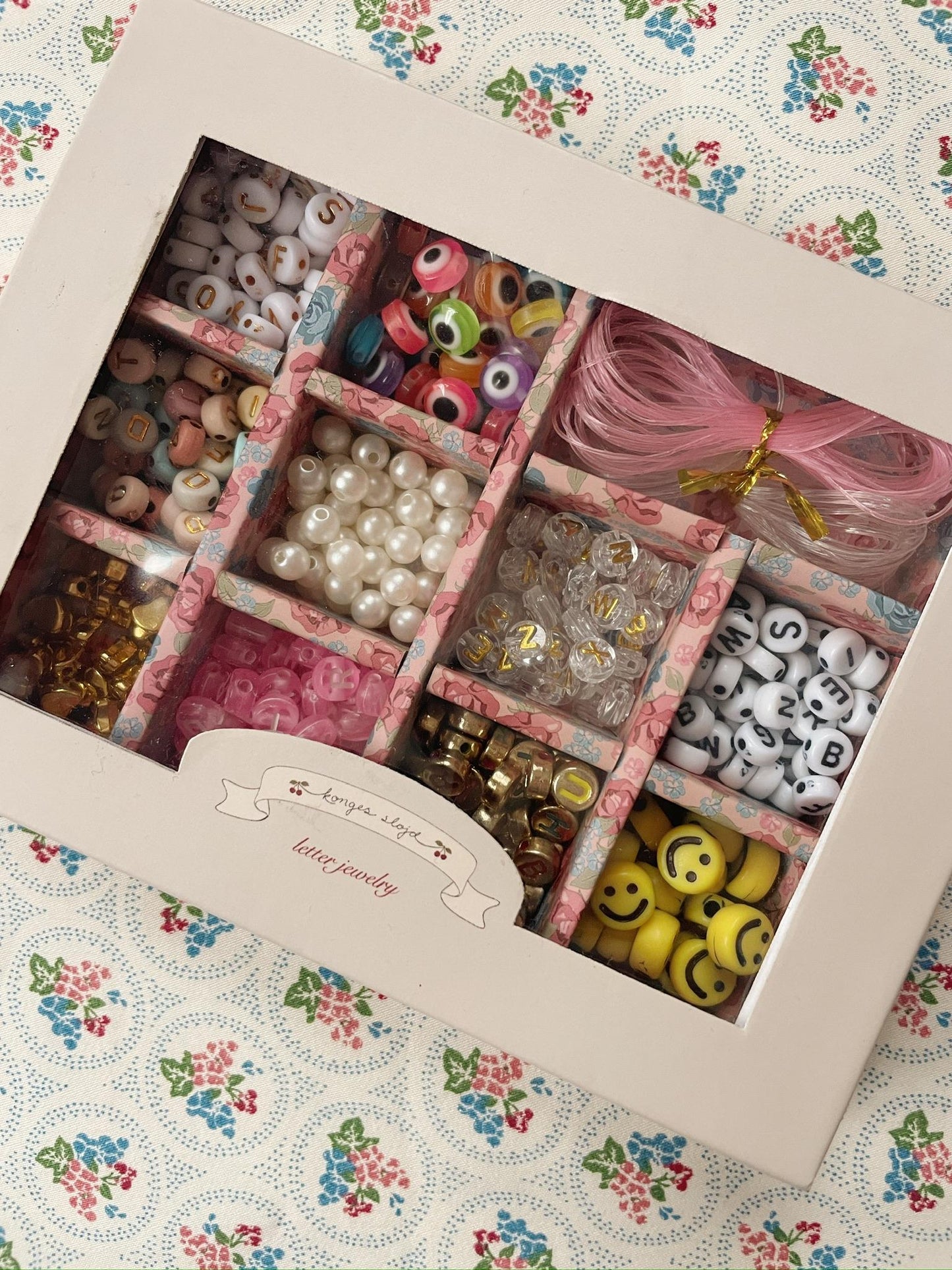 Zestaw koralików ABC Jewelry Set Konges Slojd BÉBÉ Concept