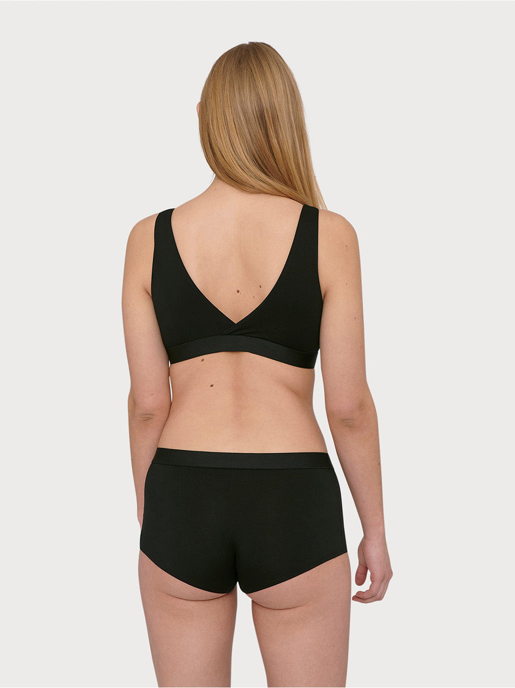 Miękki biustonosz Tencel lite basic bralette Organic Basics BÉBÉ Concept