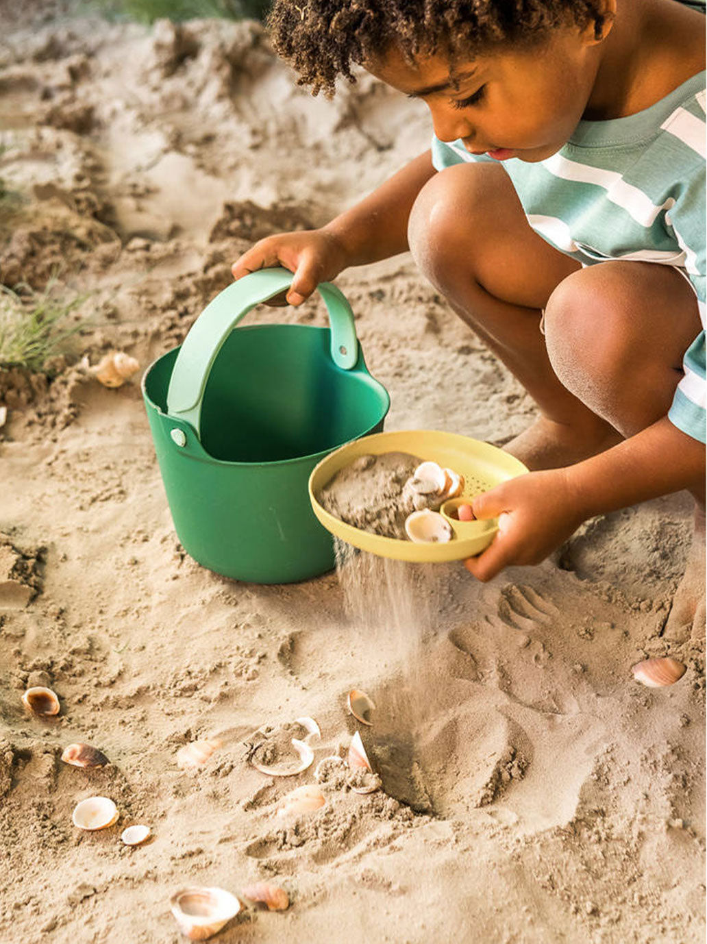 Wiaderko z sitkiem Bucki Quut BÉBÉ Concept