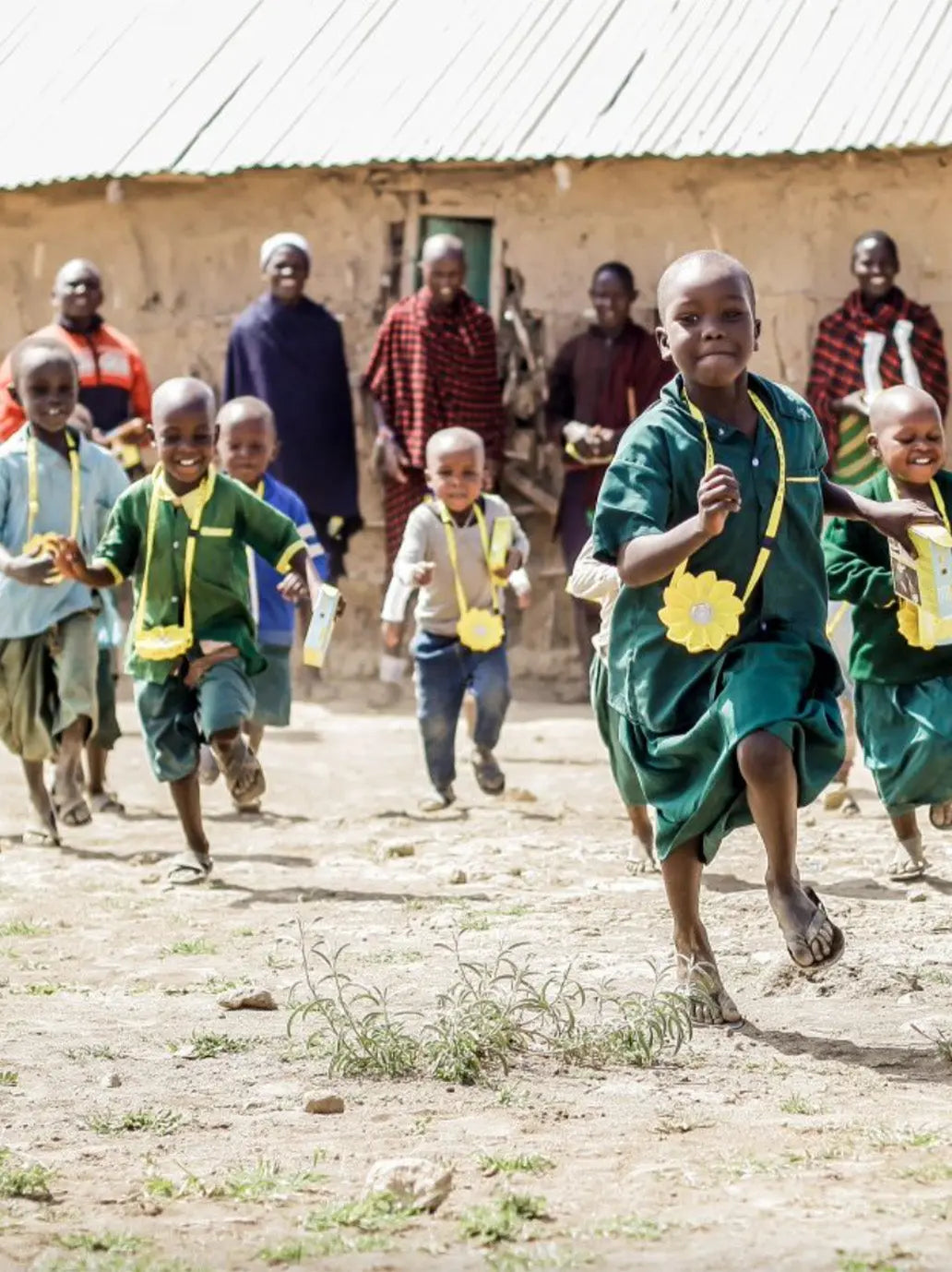 bezprzewodowa przenośna lampka solarna Little Sun BÉBÉ Concept