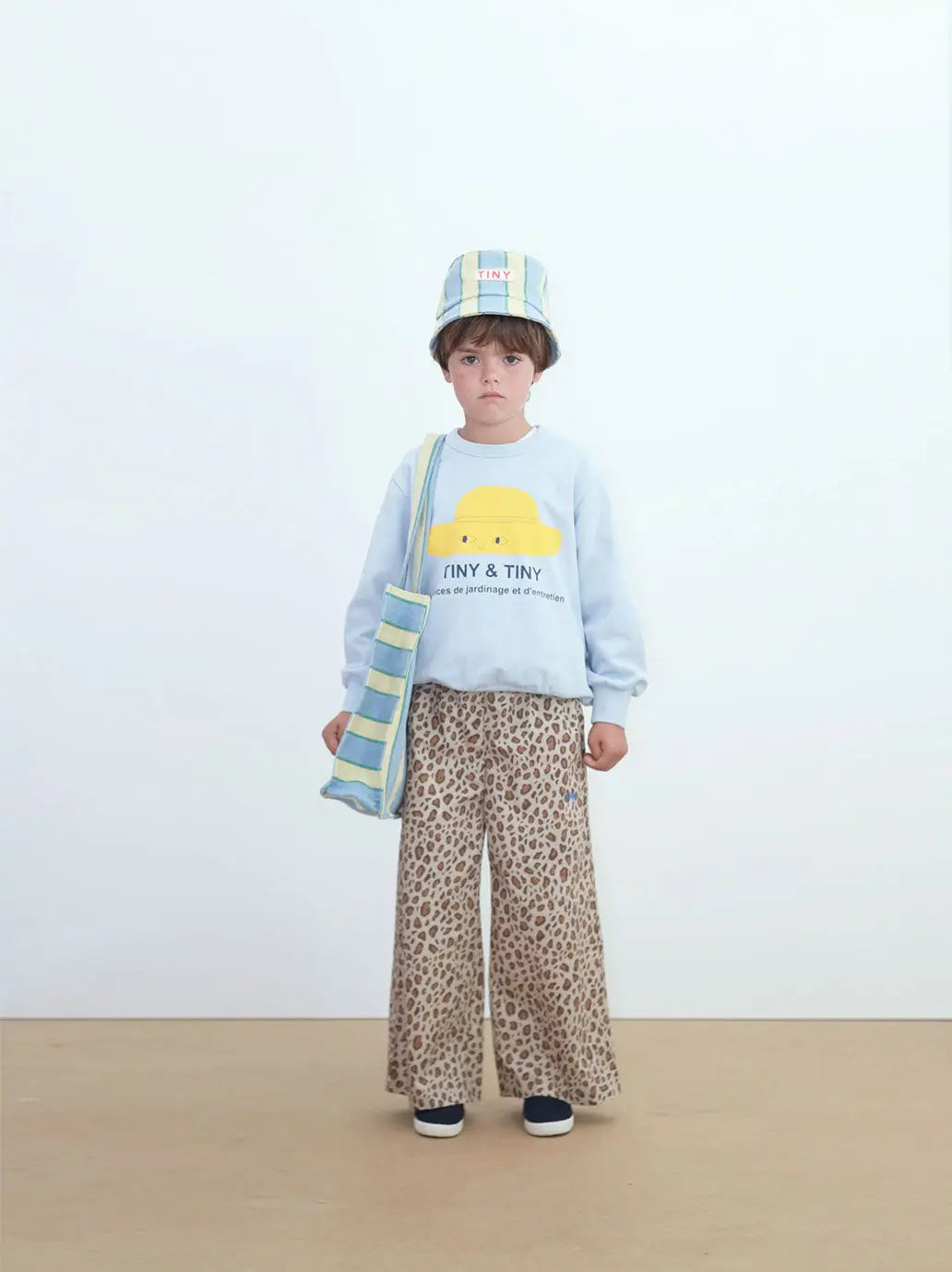Tiny Hat Graphic Sweatshirt TINYCOTTONS BEBE Concept