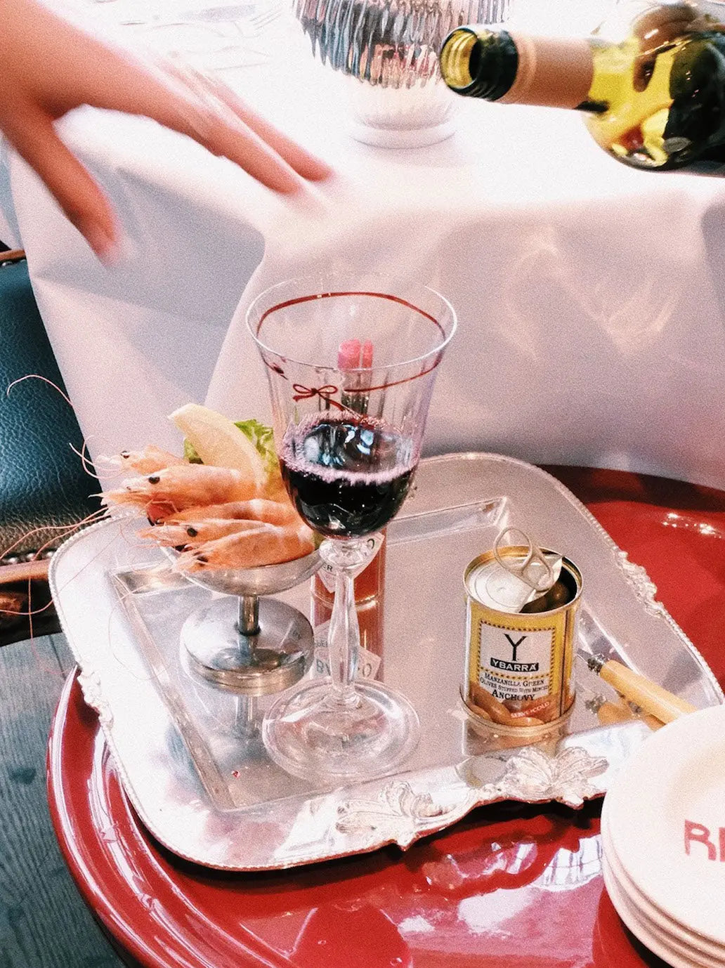 OUTLET Zestaw kieliszków do wina - 1 kieliszek bébé concept BÉBÉ Concept