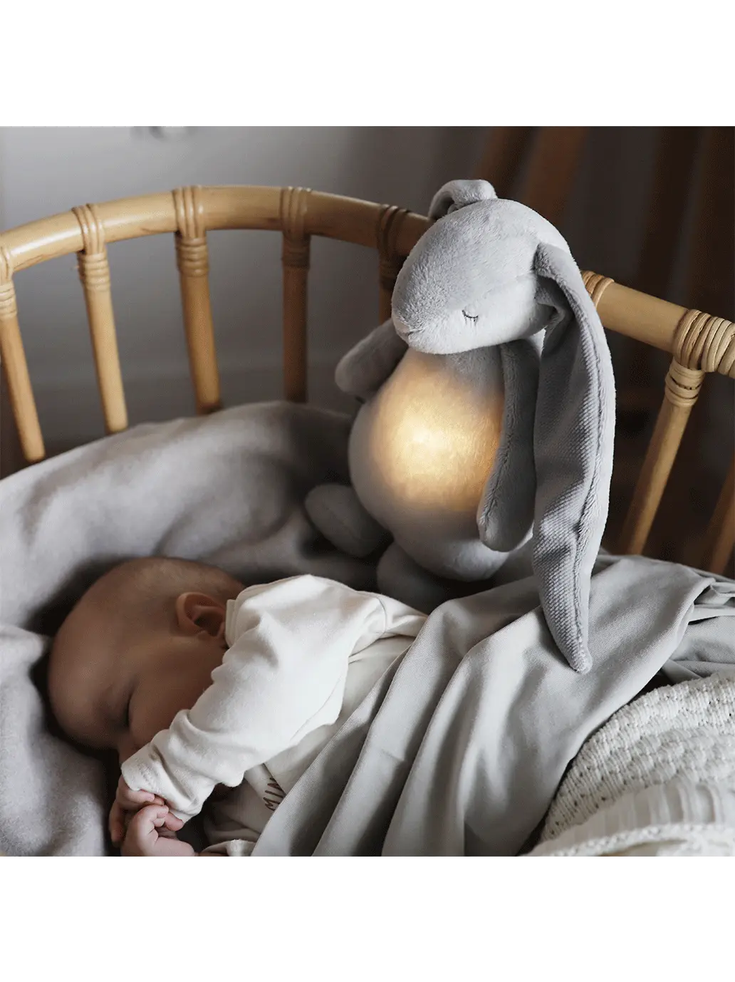 szumiący króliczek z lampką nocną Moonie BEBE Concept