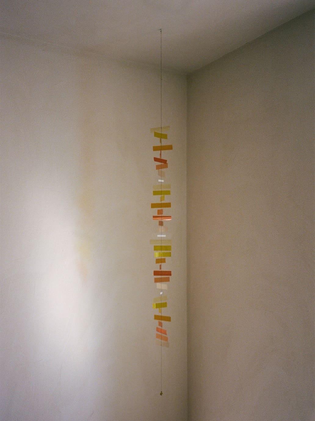 Dekoracyjny mobil odbijający światło