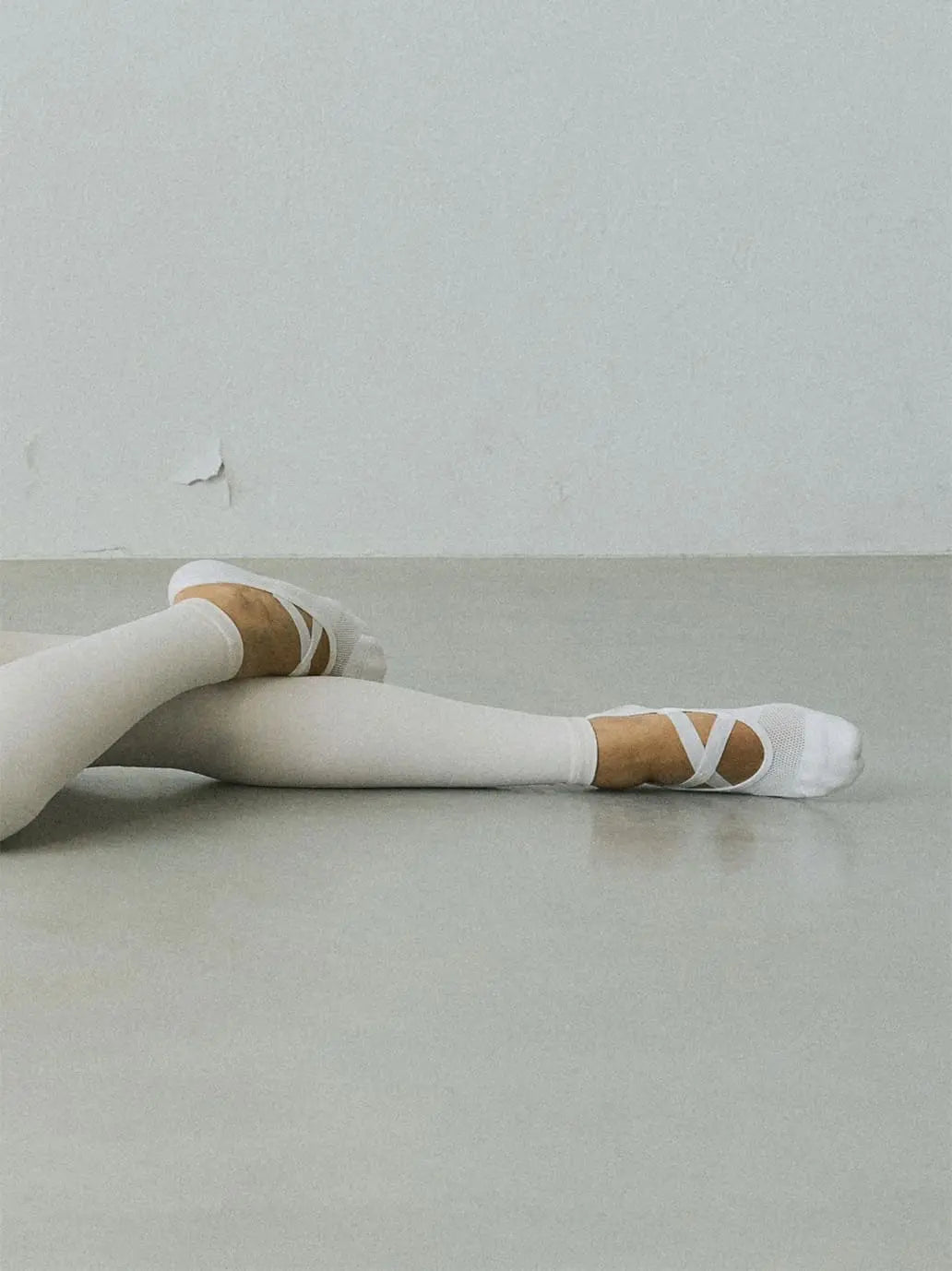 Skarpetki antypoślizgowe Pilates Socks Sisterly Tribe BEBE Concept