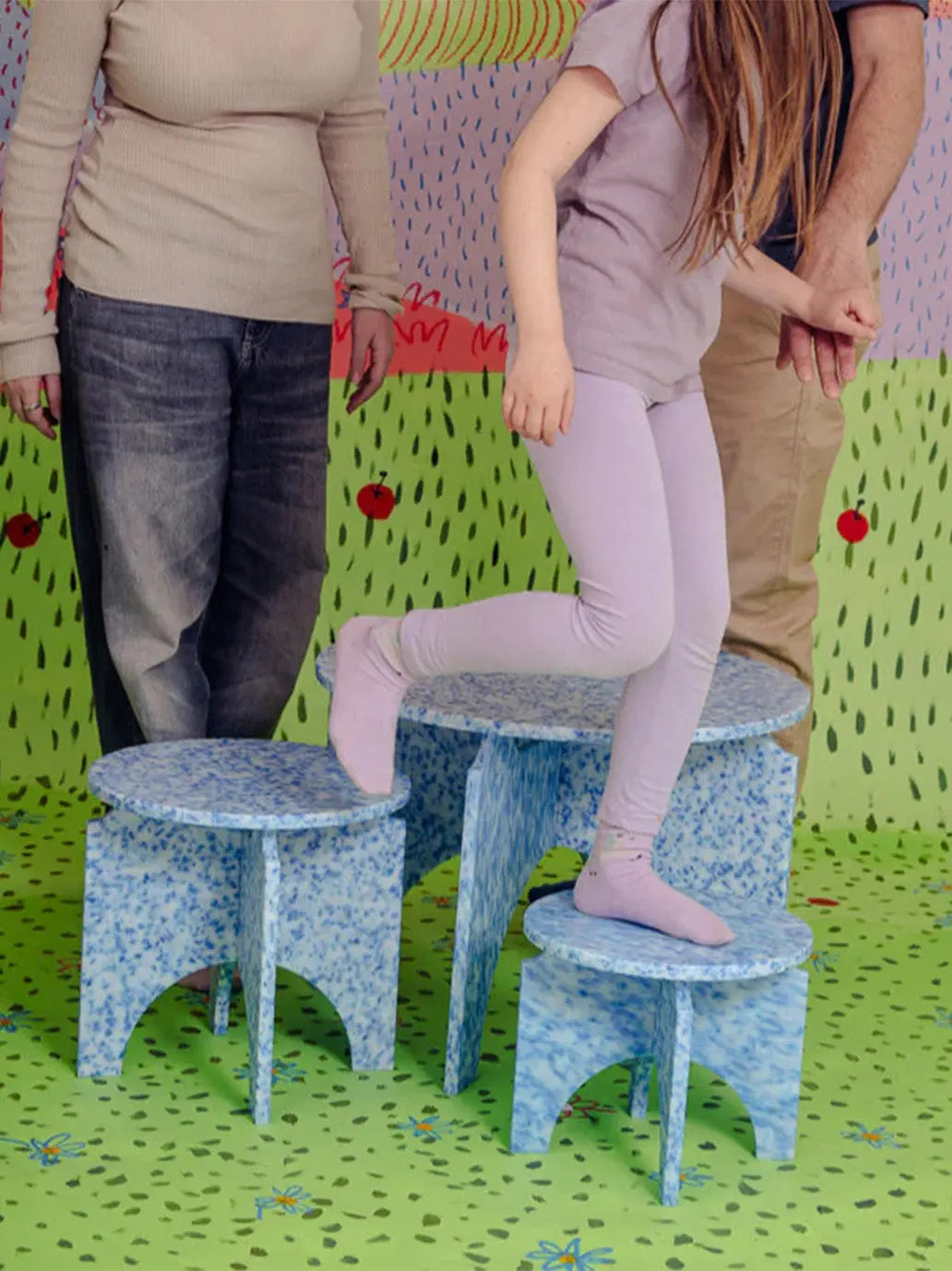 Stołek z eko tworzywa Round Stool Tiny M1N1 Minimono BÉBÉ Concept