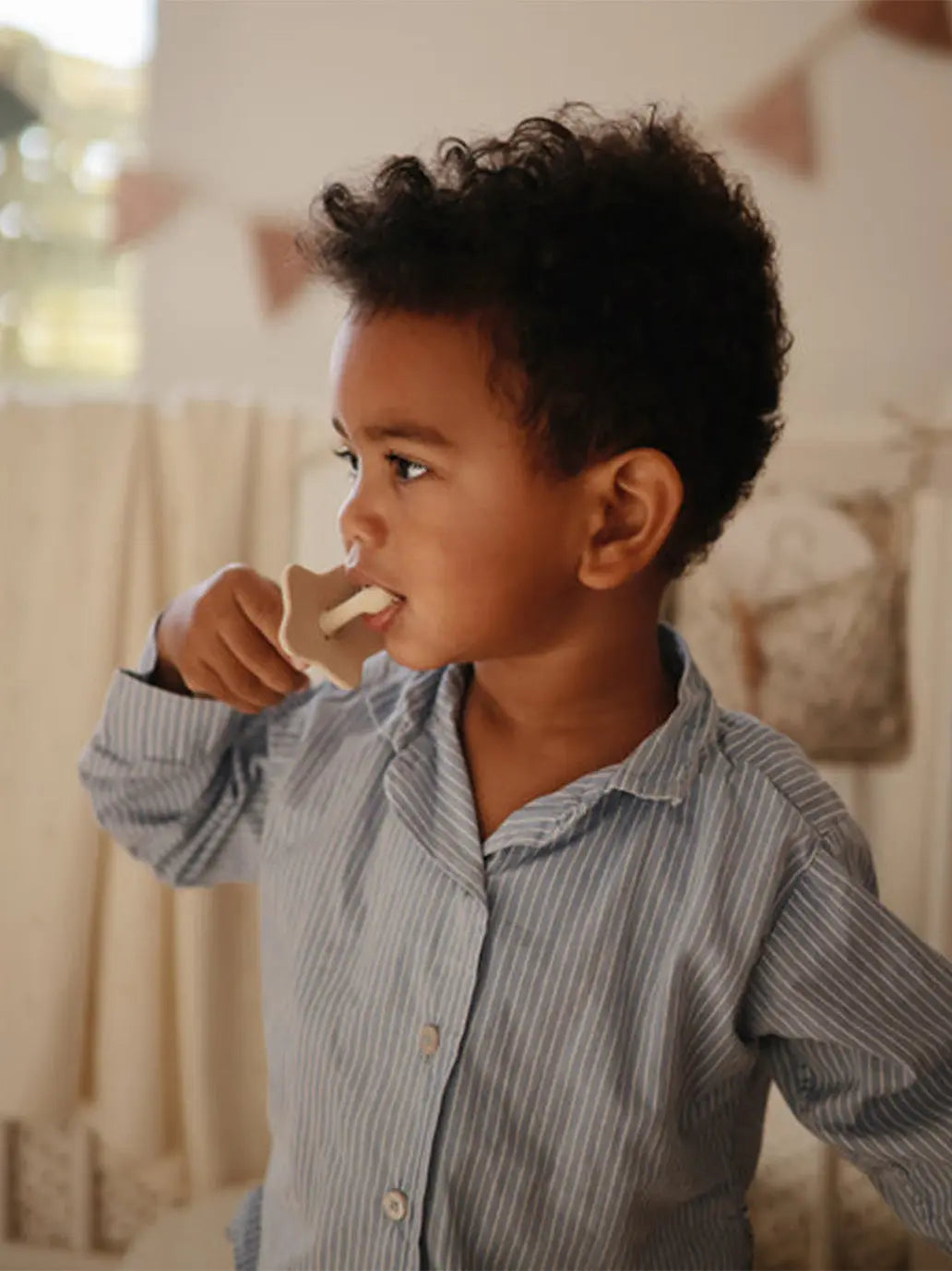 Szczoteczka do nauki mycia zębów Mushie BÉBÉ Concept