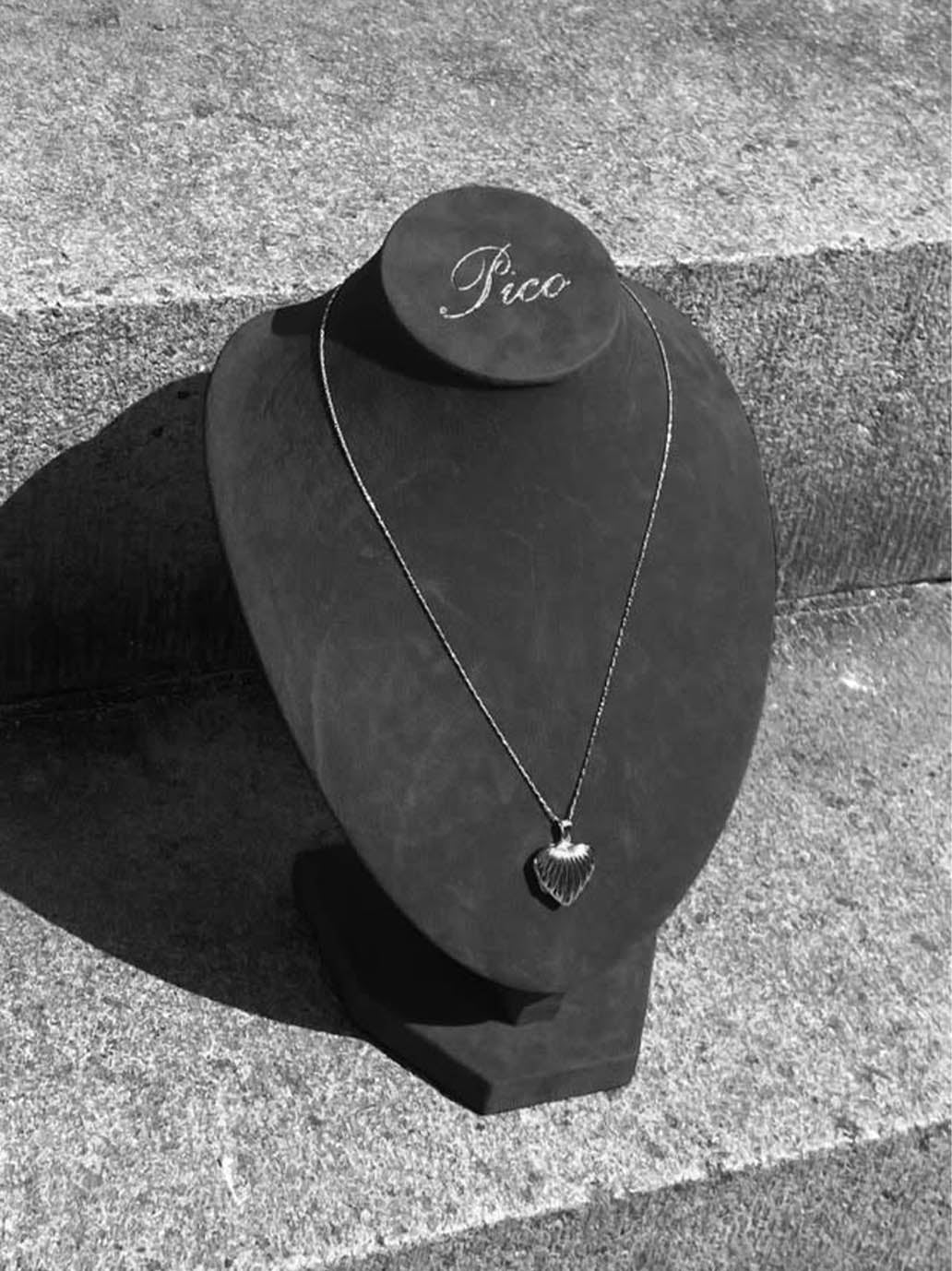 Naszyjnik z otwieranym medalionem Secret Love Pico BÉBÉ Concept