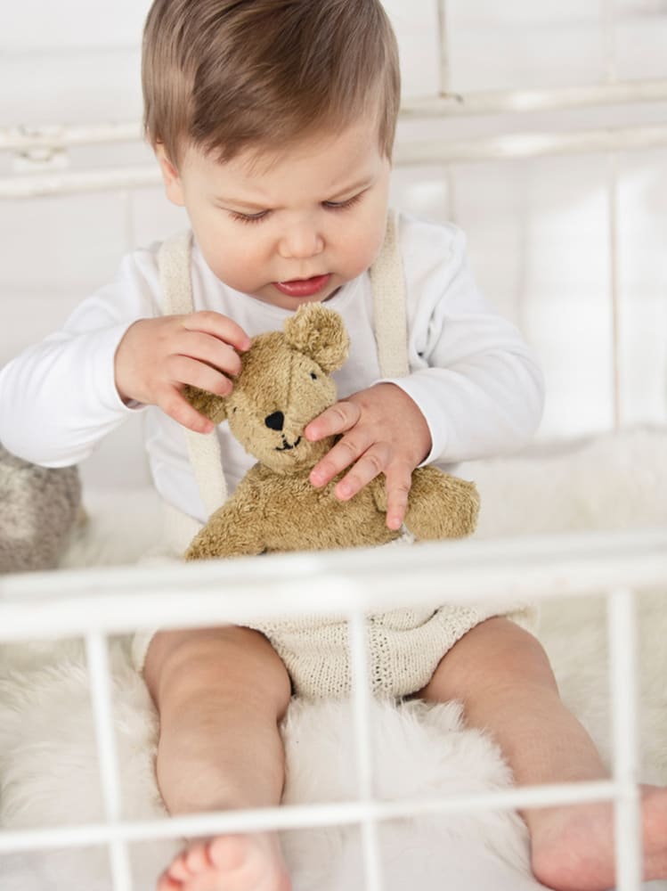 Mini przytulanka z ekologicznej bawełny Baby Animal Senger Naturwelt BÉBÉ Concept