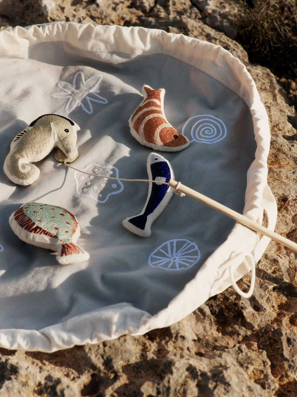 Gra w łowienie rybek Ferm Living BÉBÉ Concept