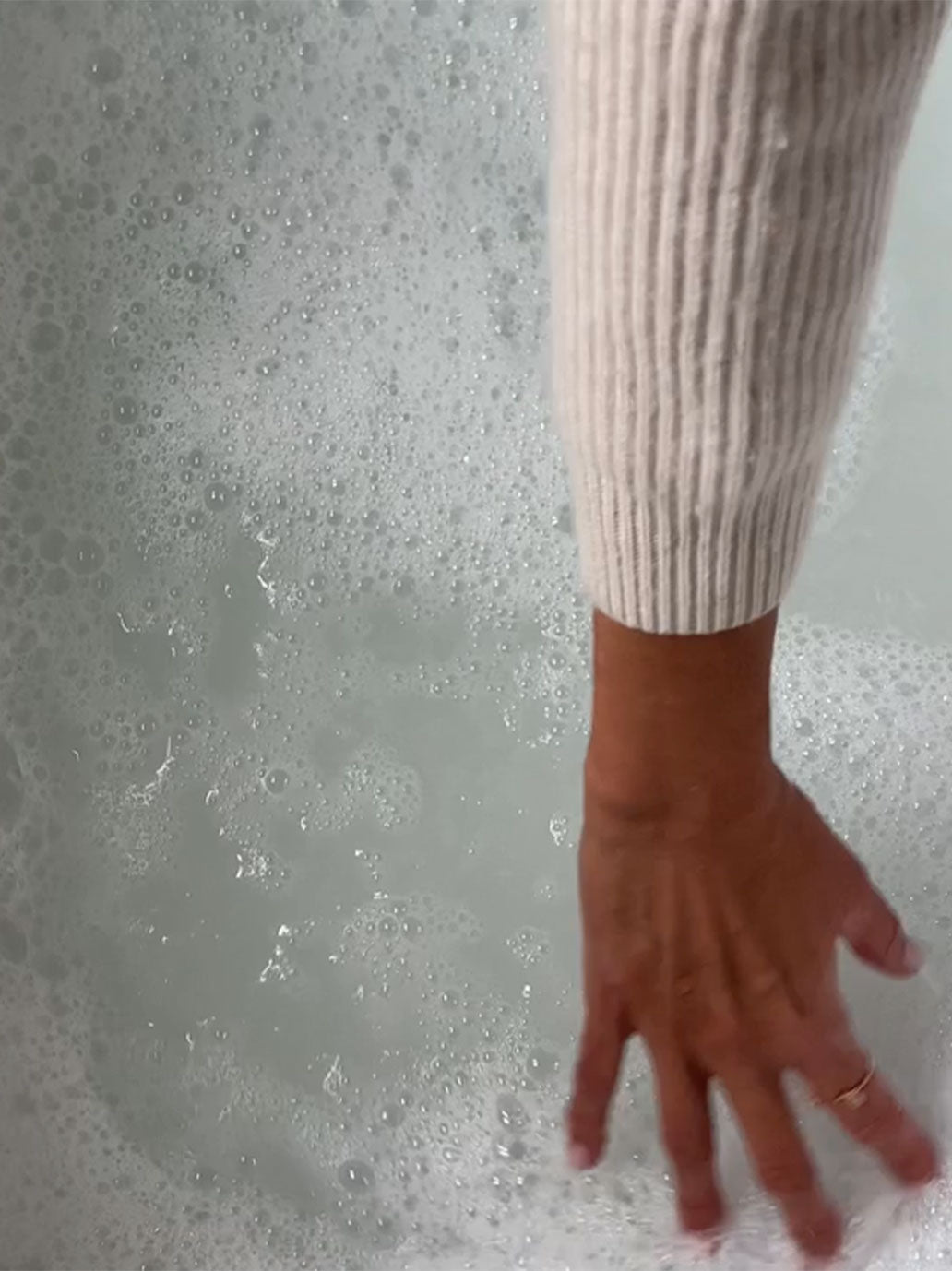 Kąpiel serwatkowa dla wrażliwej skóry Alma BÉBÉ Concept