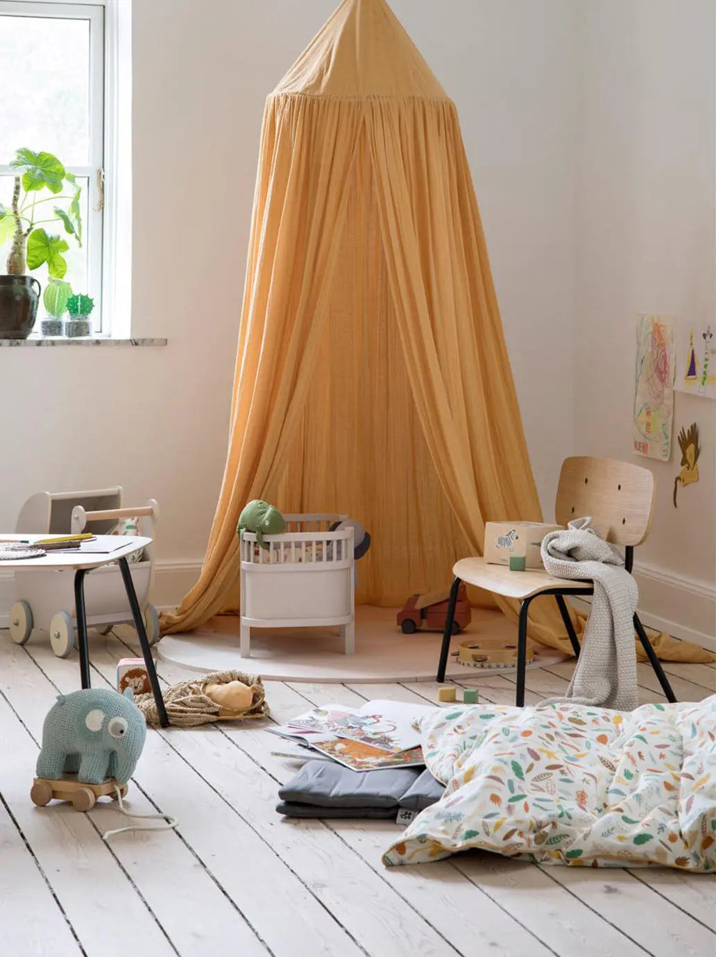 drewniane krzesełko dziecięce Oakee Chair Sebra BÉBÉ Concept