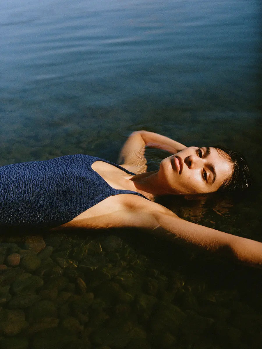 Hunza G – kultowe kostiumy kąpielowe one size na lata BEBE Concept