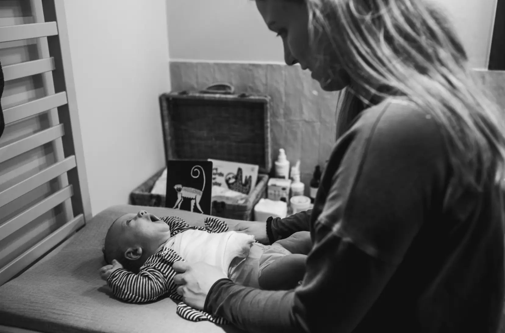 Jak-przewijać-niemowlaka-Przydatne-wskazówki-doświadczonych-mam. BÉBÉ Concept