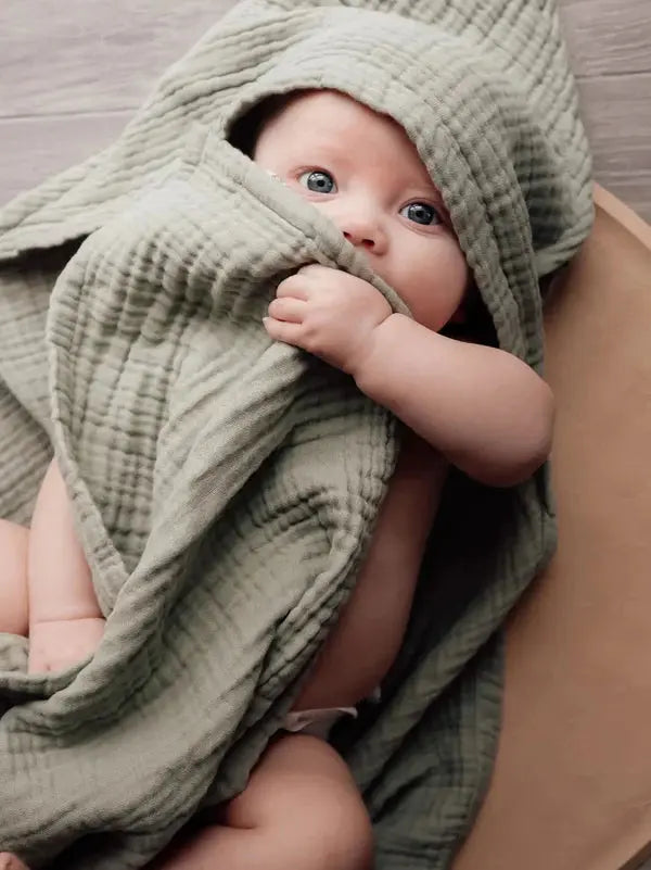 Pierwsza-kąpiel-noworodka-praktyczny-poradnik-dla-rodziców BÉBÉ Concept