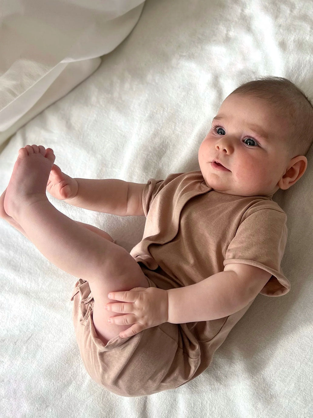 Niemowlęcy cienki rampers A Basic Brand BÉBÉ Concept 