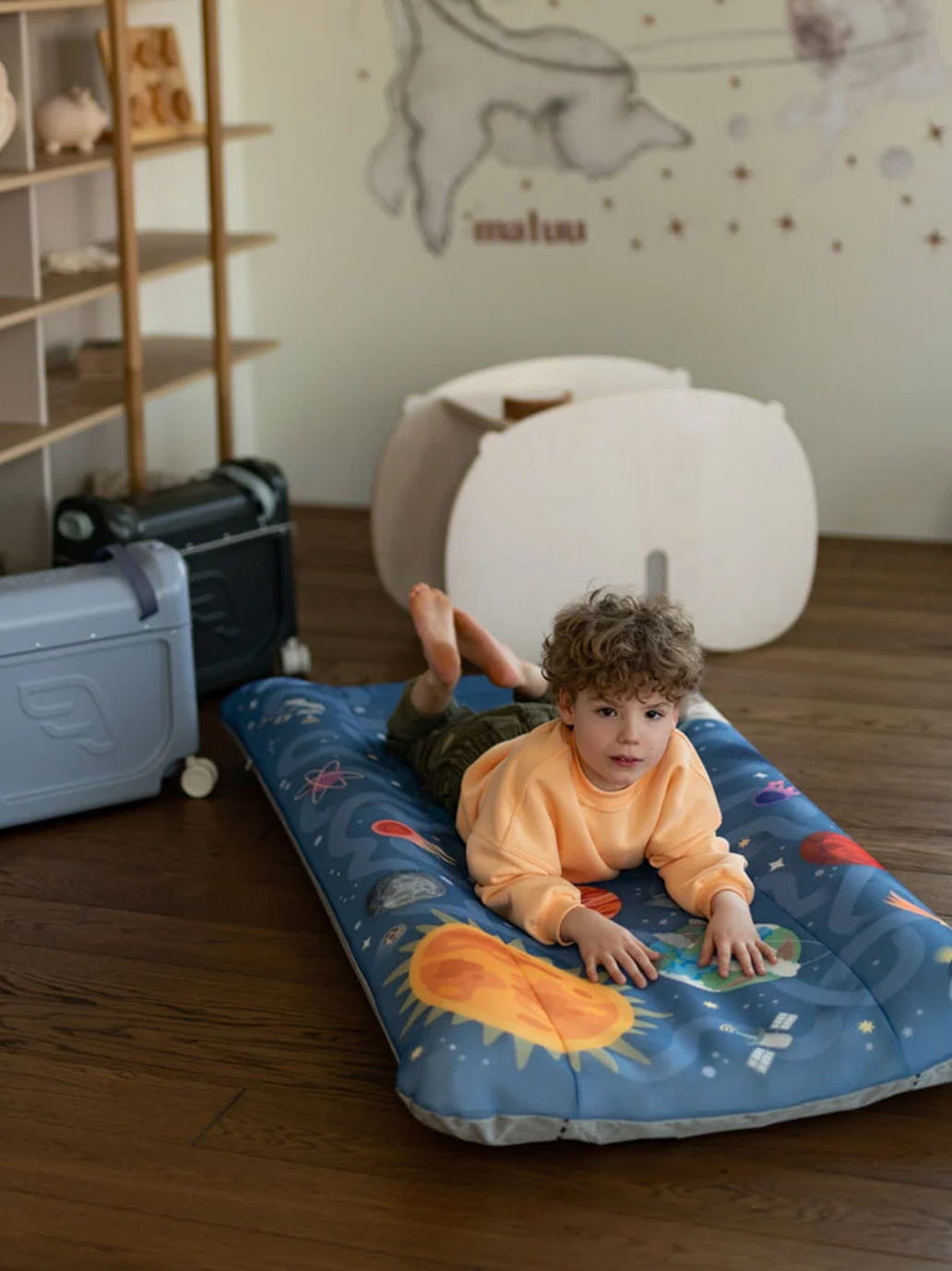Dmuchane łóżeczko dziecięce Stokke® JetKids™ CloudSleeper™ Stokke BÉBÉ Concept 