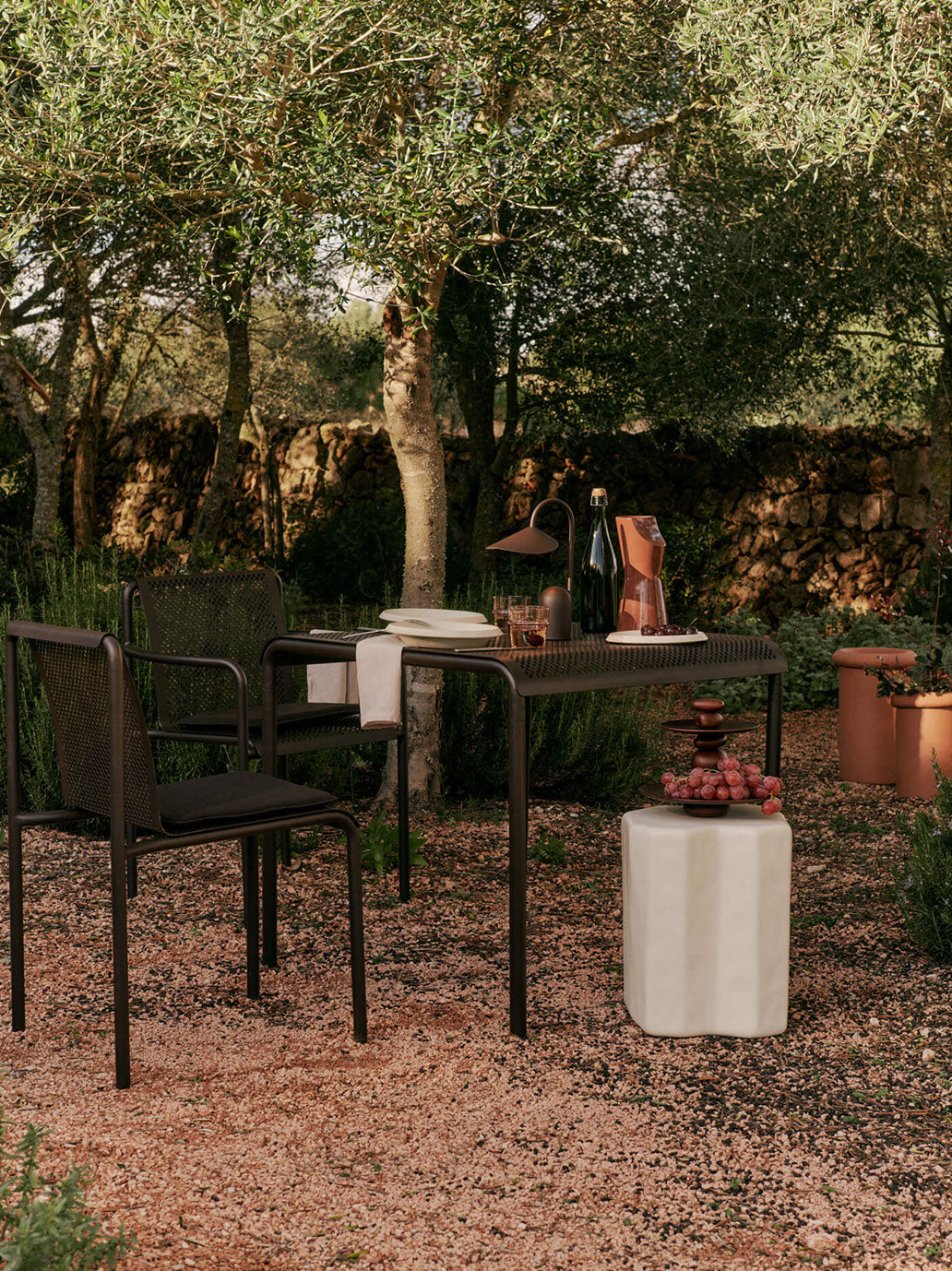 Krzesło ogrodowe Dapple Chair Ferm Living BÉBÉ Concept 