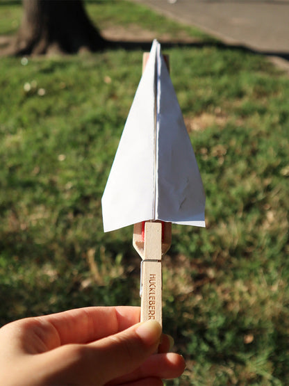 Wyrzutnia do papierowych samolotów Huckleberry Kikkerland BÉBÉ Concept 