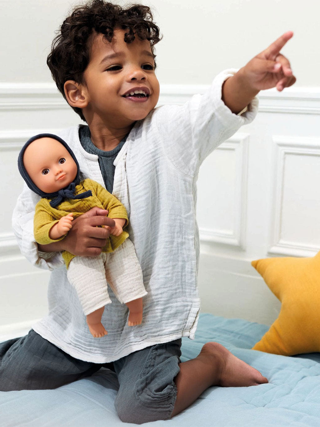 Lalka z ruchomymi powiekami Baby Pomea Djeco BÉBÉ Concept 