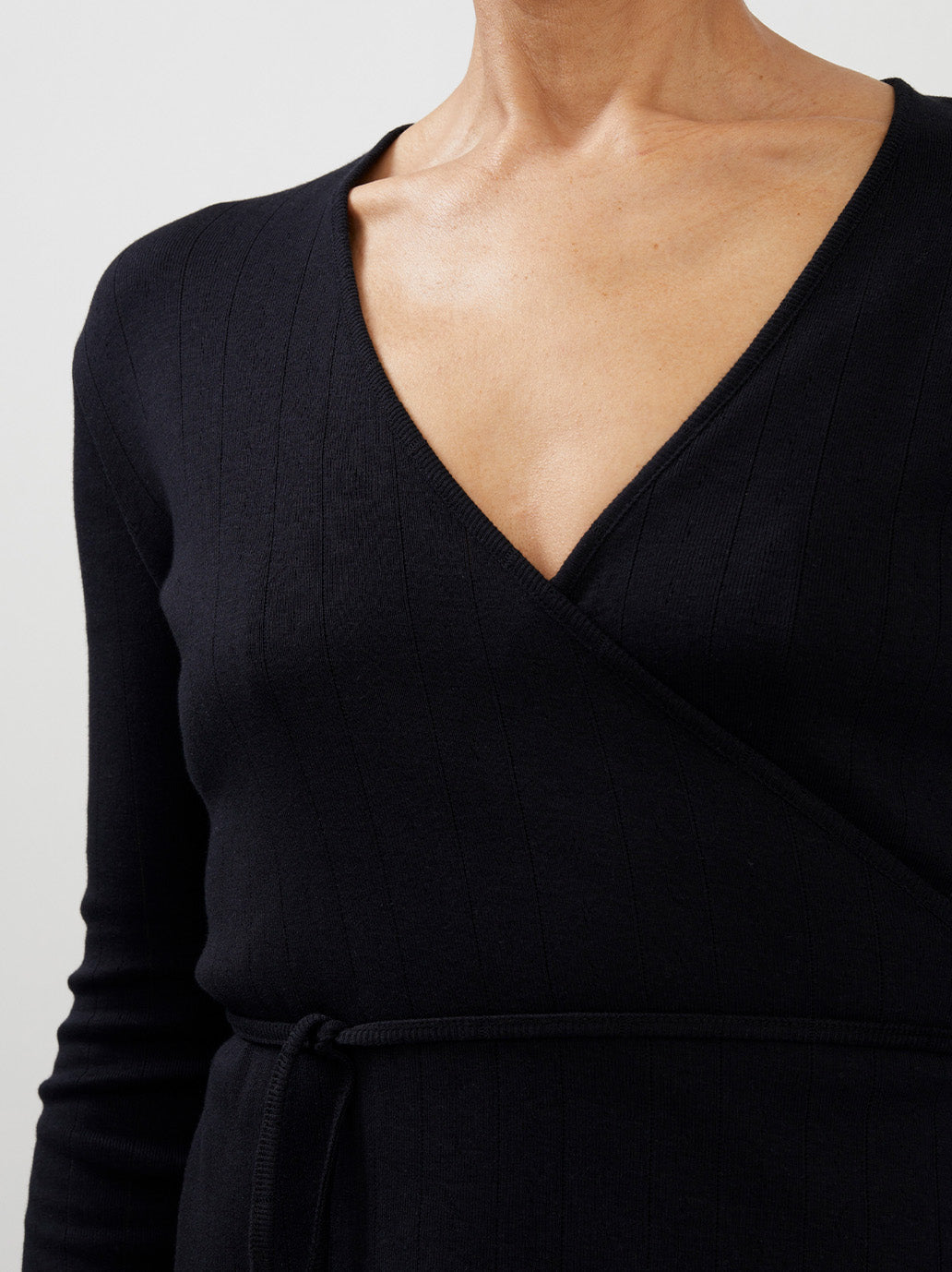 Wiązany kopertowy top z bawełny organicznej pointelle Organic Basics BÉBÉ Concept 