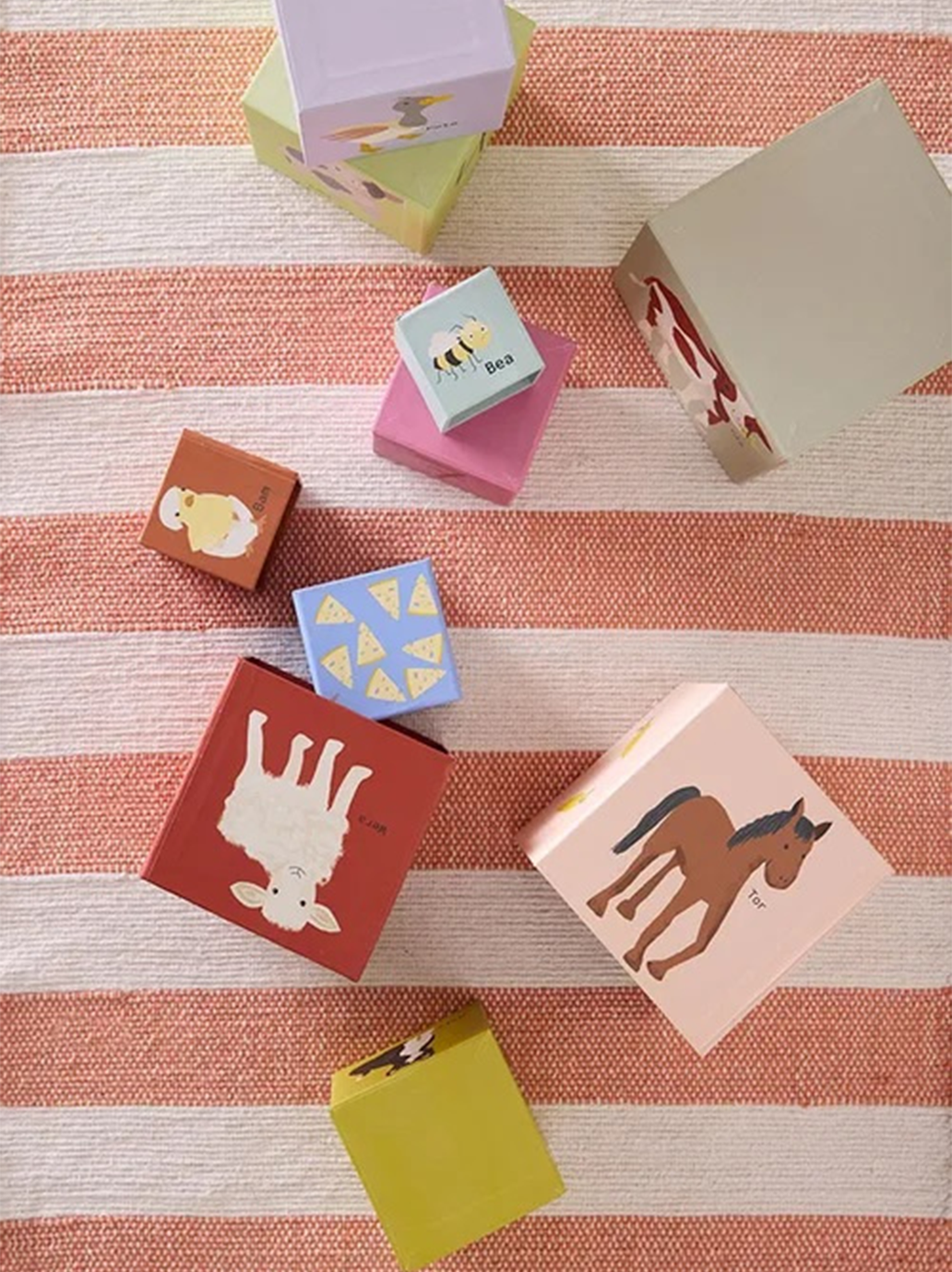 Tekturowa piramida Kids Concept BÉBÉ Concept 