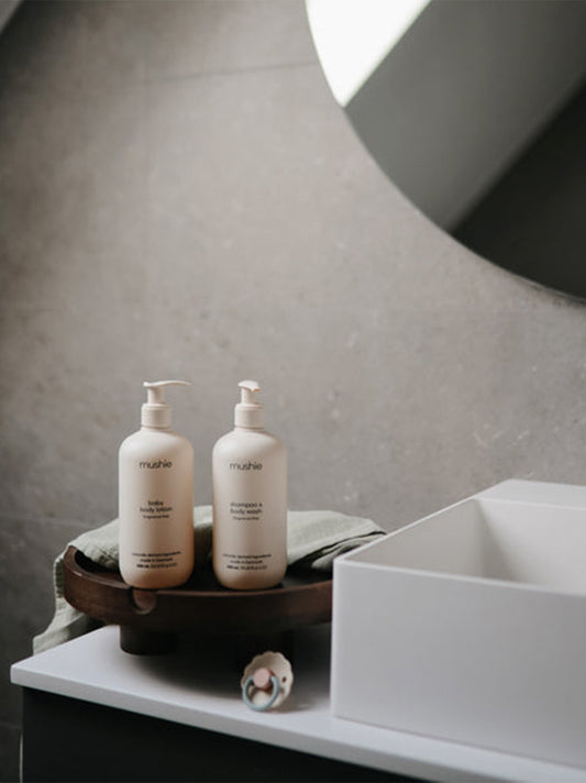 šampon a mycí gel pro děti a kojence