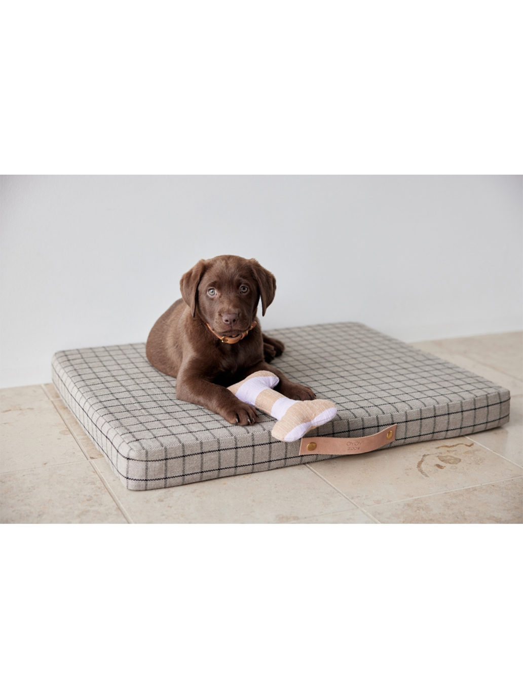 Poducha posłanie dla psa Miło Grid Dog Cushion OYOY BÉBÉ Concept