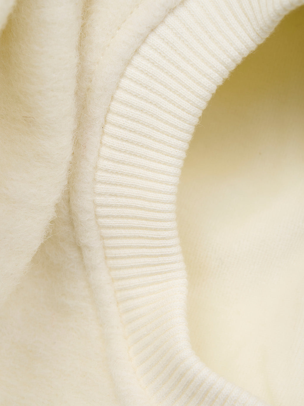 Ciepła kominiarka merino z welurową podszewką Huttelihut BÉBÉ Concept 