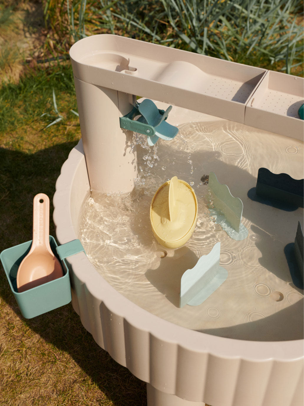 Stolik do zabaw piaskiem i wodą Sepp Activity Table Liewood BÉBÉ Concept 