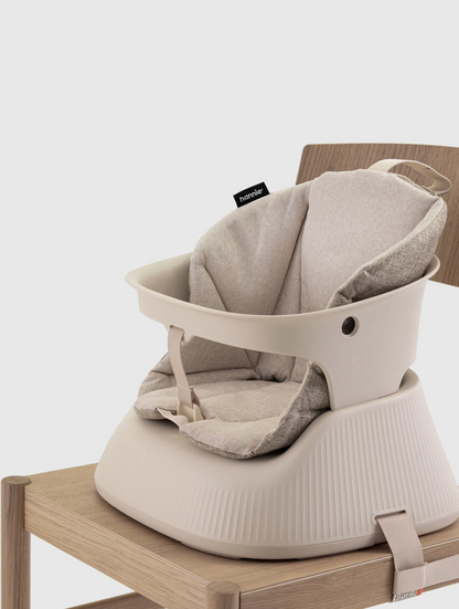 Krzesełko dla dziecka The Portable High Chair Hannie BÉBÉ Concept 