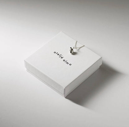 łańcuszek z zawieszką ze srebra Atelje Alma BÉBÉ Concept