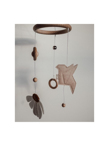 ozdobny mobil z drewna i filcu Bezisa BÉBÉ Concept 