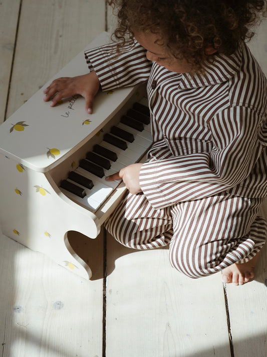 Dřevěné dětské piano