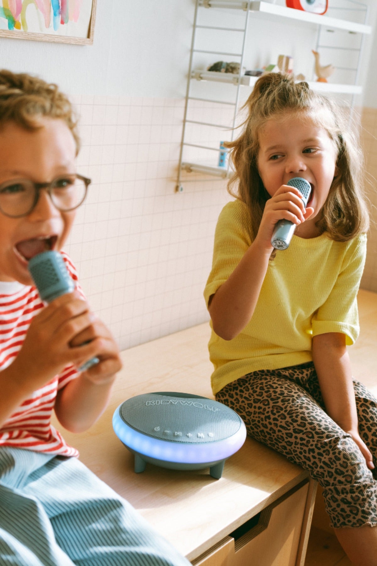 Przenośny głośnik karaoke Kidykaraoke z dwoma mikrofonami BLUE