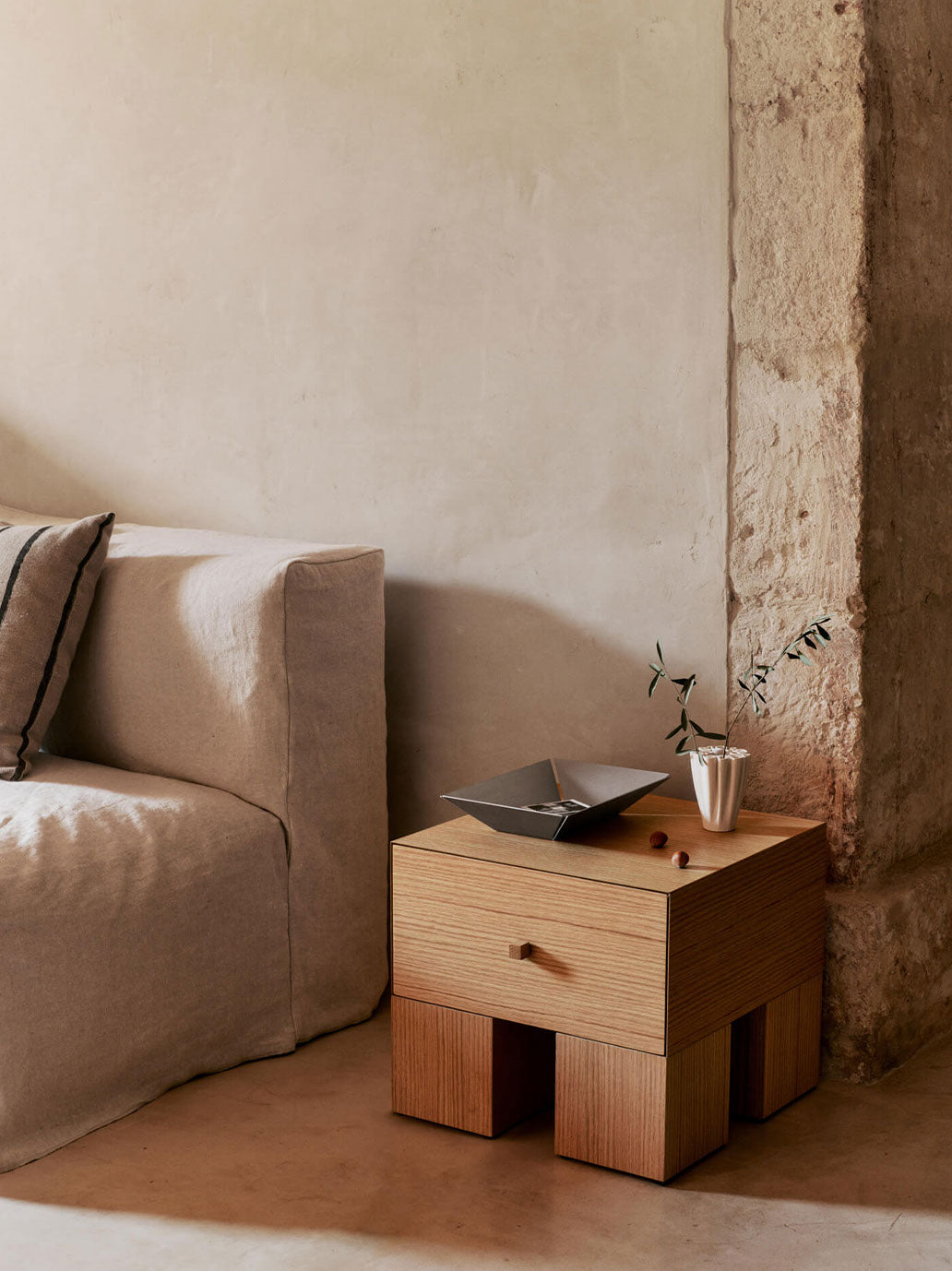 Szafka nocna Kuben Ferm Living BÉBÉ Concept 