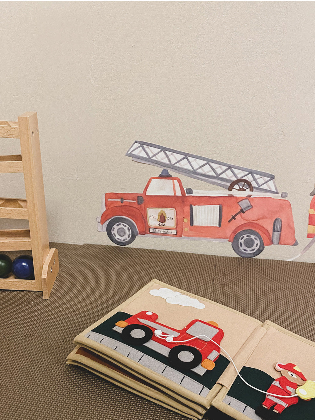 Naklejka ścienna Wallstories Mouse That's Mine BÉBÉ Concept