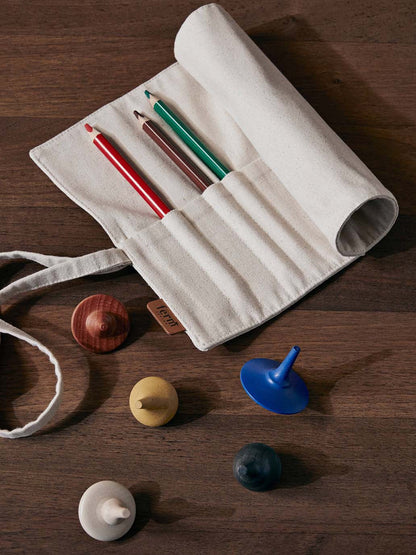 Piórnik Ally Pencil Wrap Ferm Living BÉBÉ Concept