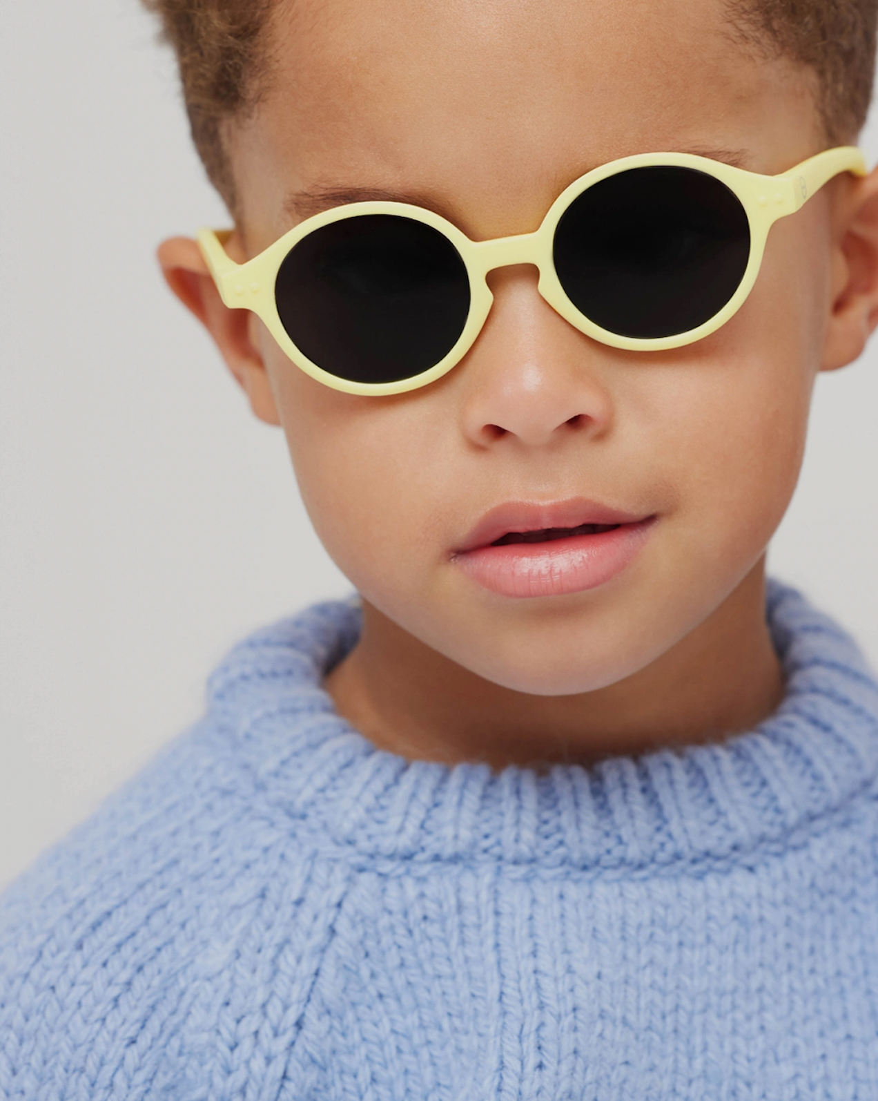 дитячі сонцезахисні окуляри