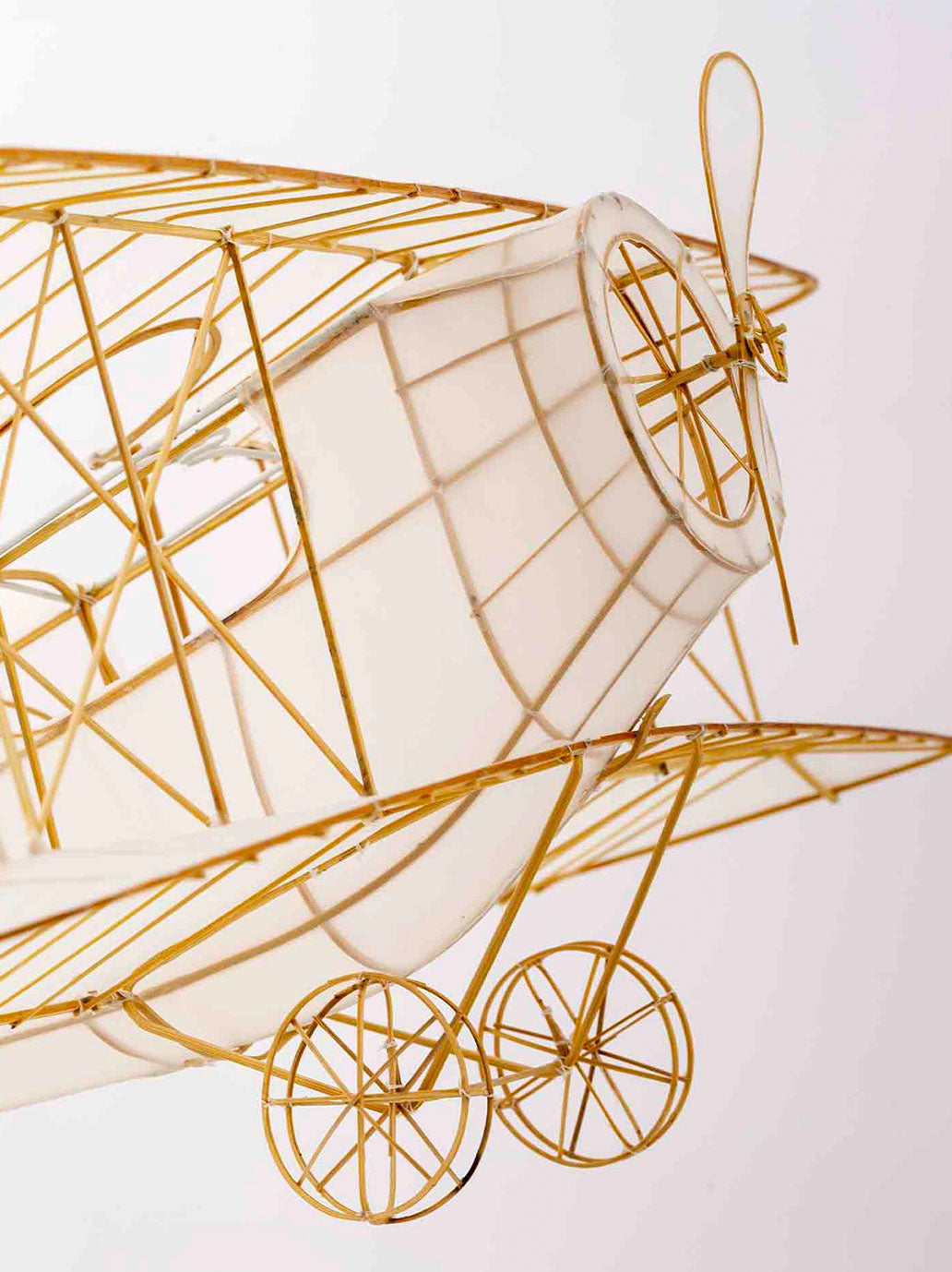 Ręcznie malowany lampion z jedwabiu Samolot Petit Pan BÉBÉ Concept 