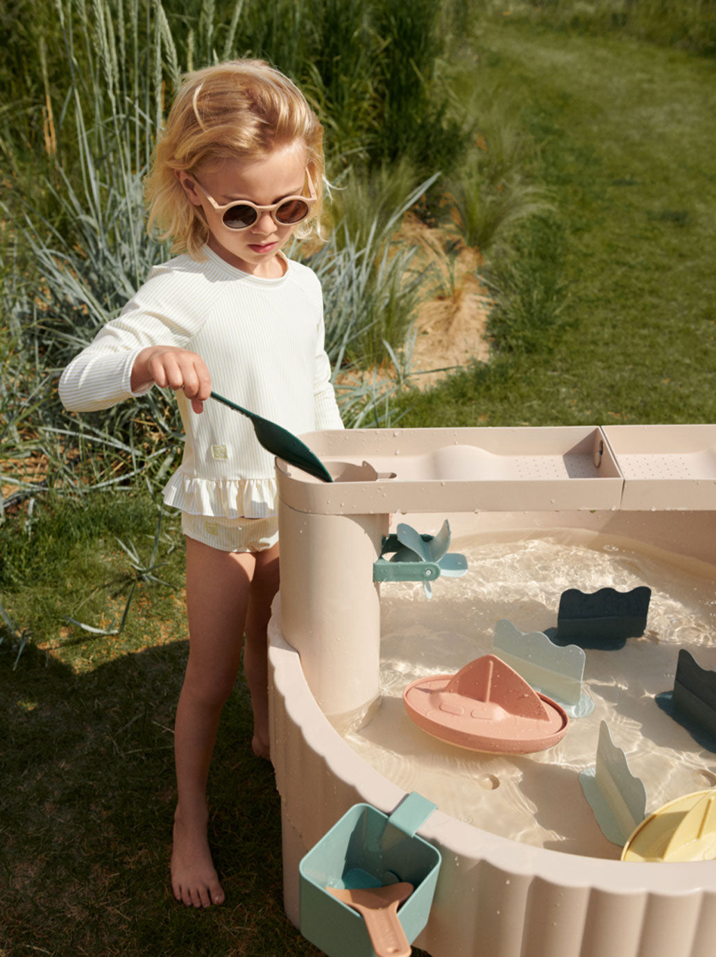 Stolik do zabaw piaskiem i wodą Sepp Activity Table Liewood BÉBÉ Concept 